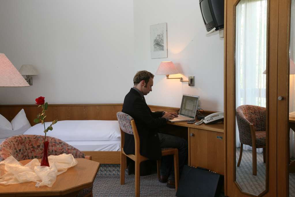 Hotel Mohren Ochsenhausen Kamer foto